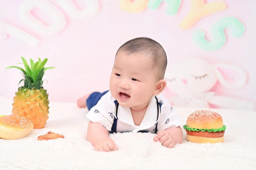 醴陵宝宝在妈妈肚子里